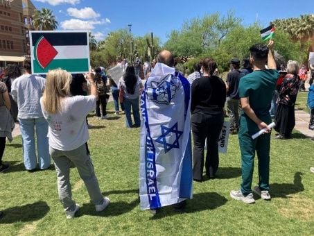Estudiantes de la Universidad de Tucson mantienen campamento en solidaridad con Gaza