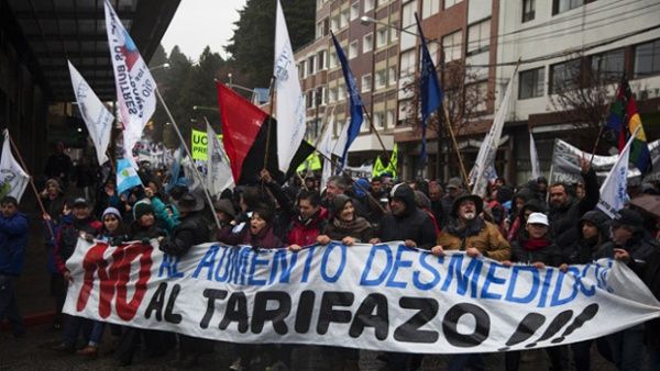 Protesta contra el tarifazo en Argentina