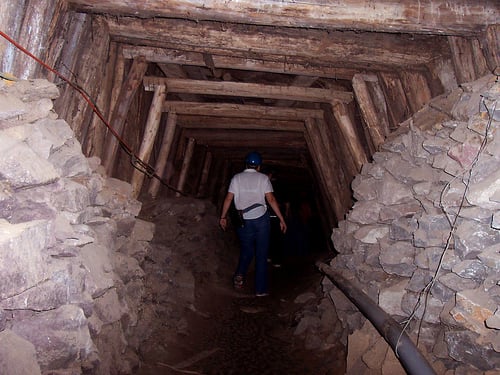 Nueve personas desaparecidas tras tragedia minera en Colombia