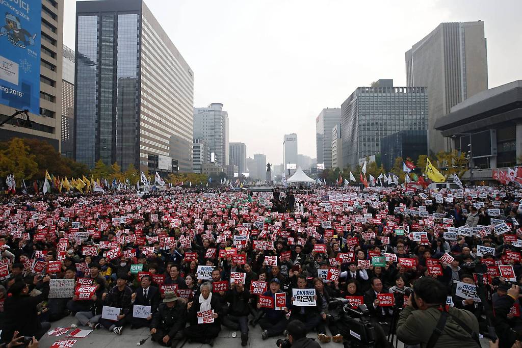 Corea Del Sur: Miles De Personas Manifiestan Contra La Presidenta Park ...