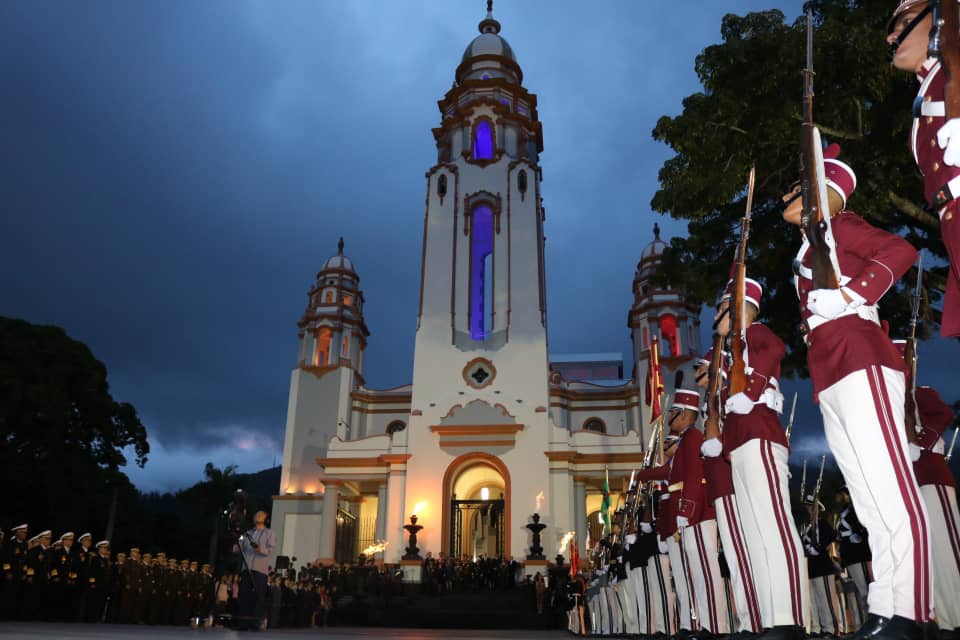 Venezuela Conmemora 237 Aniversario Del Natalicio Del Padre De La Patria Simón Bolívar