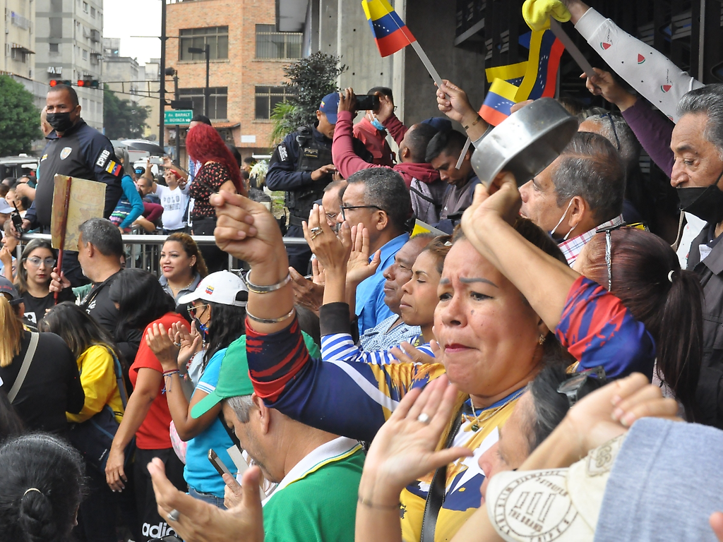 Juventud Comunista de Venezuela exige condiciones de vida dignas para los maestros