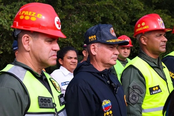 A través de la Fuerza de Tarea Humanitaria Simón Bolívar, las autoridades venezolanas están trabajando para brindar cuidados a los afectados por el conflicto armado entre guerrillas en Colombia.